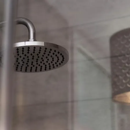 Апартаменты Reflection Lake By Quokka 360 - With A Magnificent Lake View *