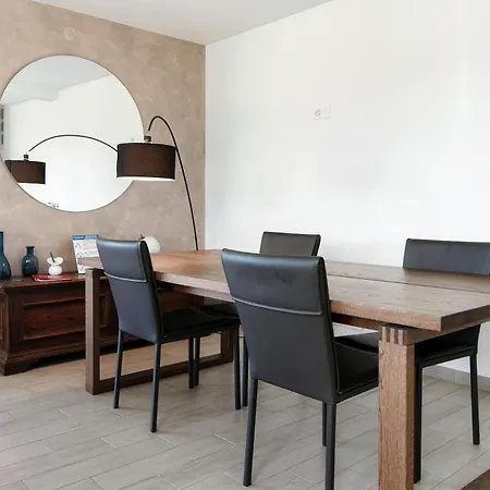 Reflection Lake By Quokka 360 - With A Magnificent Lake View