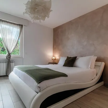 Апартаменты Reflection Lake By Quokka 360 - With A Magnificent Lake View