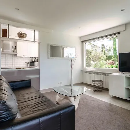 Reflection Lake By Quokka 360 - With A Magnificent Lake View Lugano