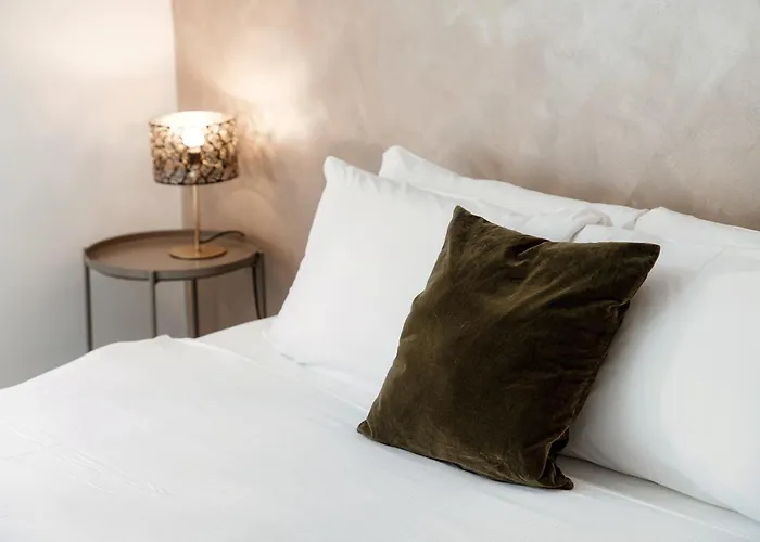 Reflection Lake By Quokka 360 - With A Magnificent Lake View