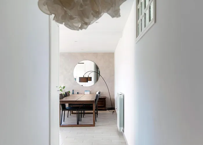 Reflection Lake By Quokka 360 - With A Magnificent Lake View Lugano